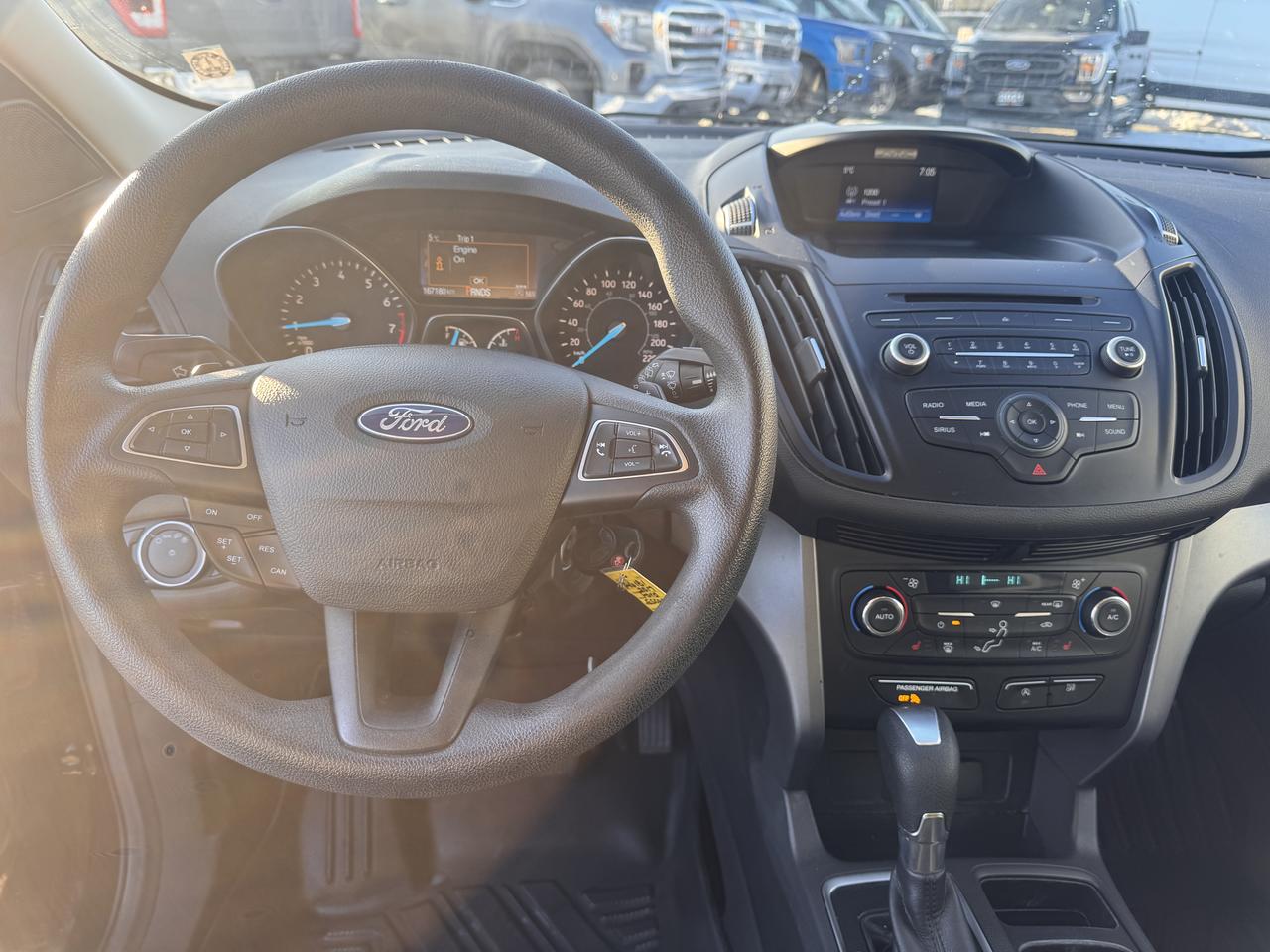 2017 Ford Escape SE Photo