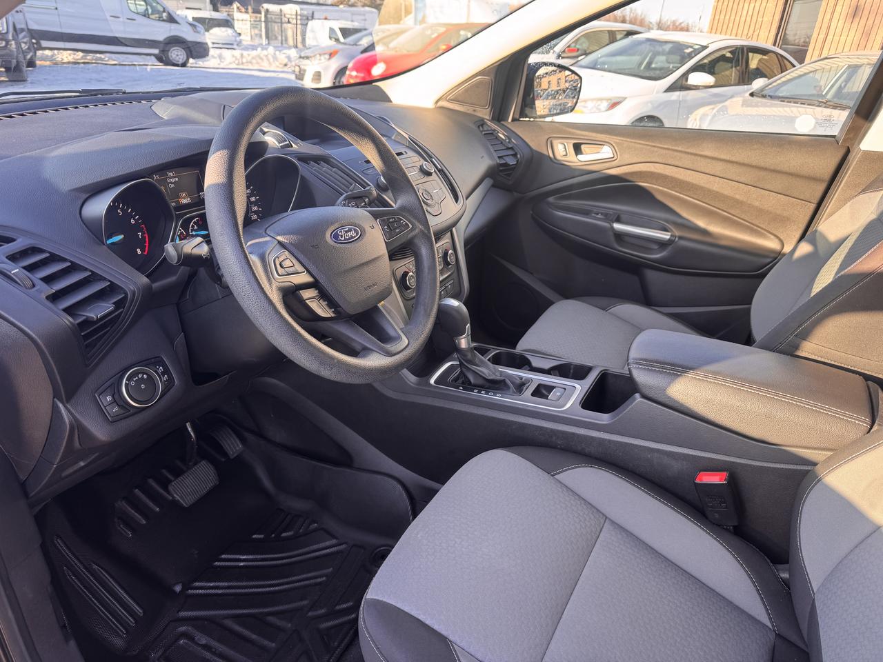 2017 Ford Escape SE Photo