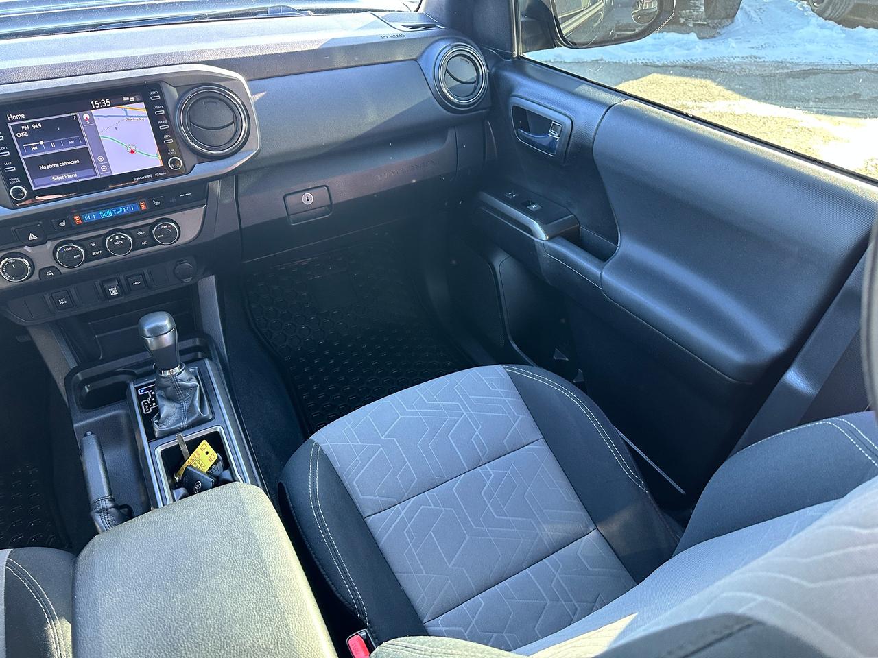 2021 Toyota Tacoma TRD Sport 4x4 LB NAV Heated Cloth Bluetooth FM/XM Photo