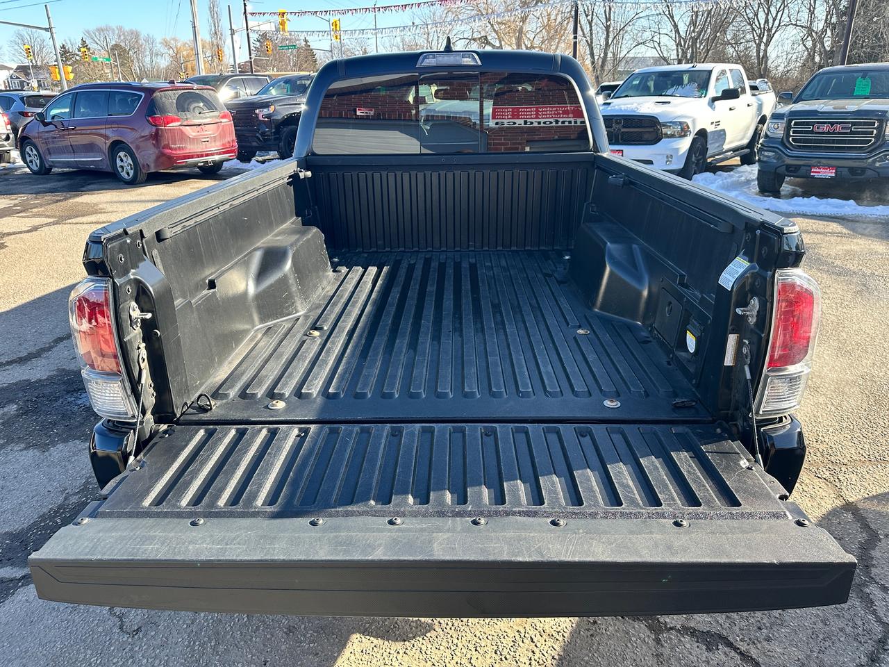 2021 Toyota Tacoma TRD Sport 4x4 LB NAV Heated Cloth Bluetooth FM/XM Photo