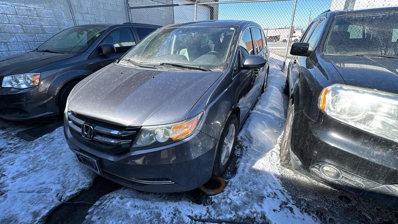 2016 Honda Odyssey AS IS - Photo #1