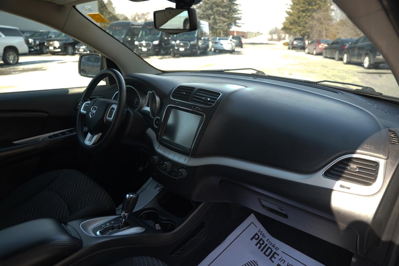 2016 Dodge Journey SXT Photo