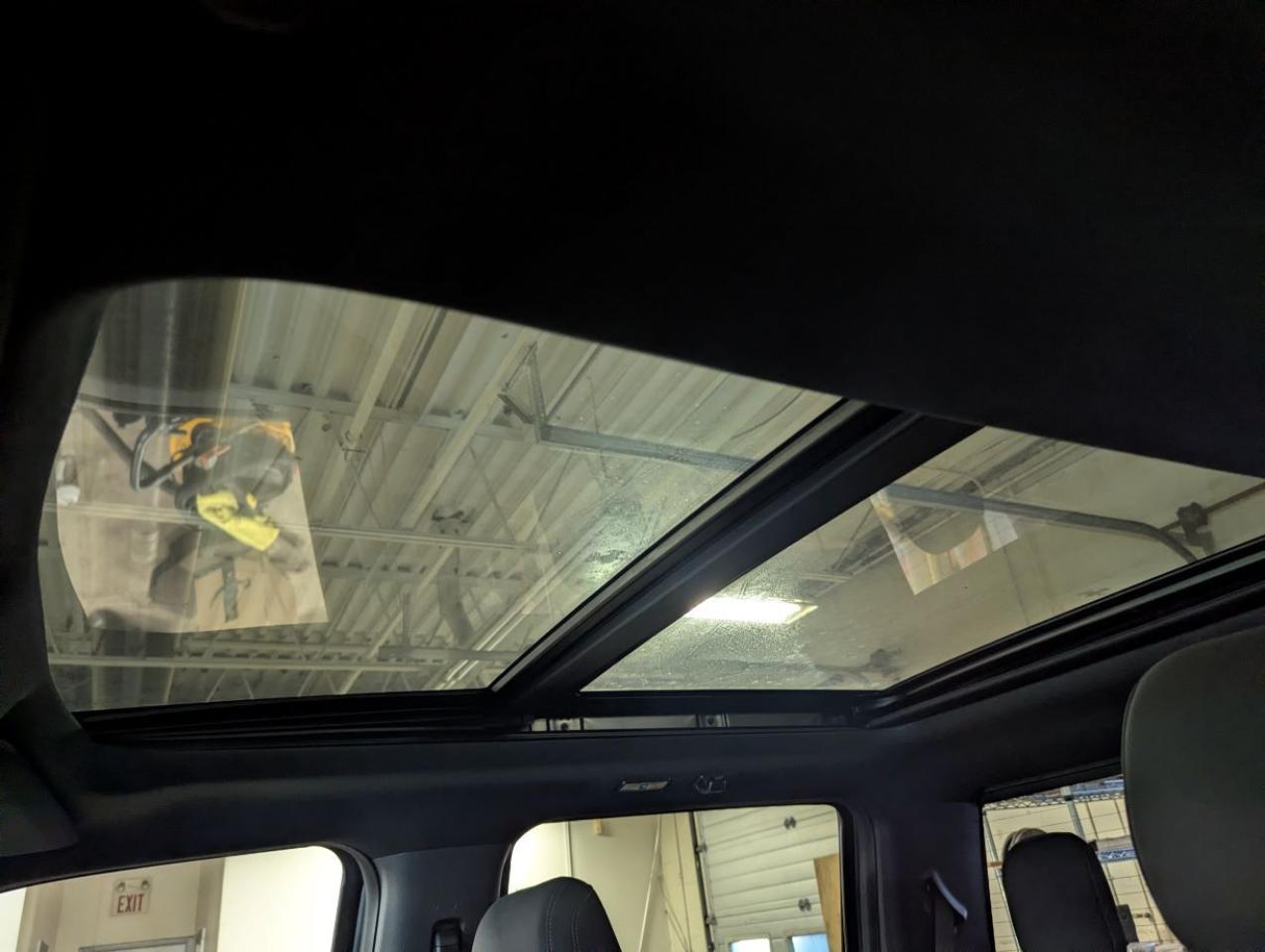 2021 Ford F-150 XLT WITH FX4 PACKAGE WITH 5.0L V8 COYOTE MOTOR!! Photo