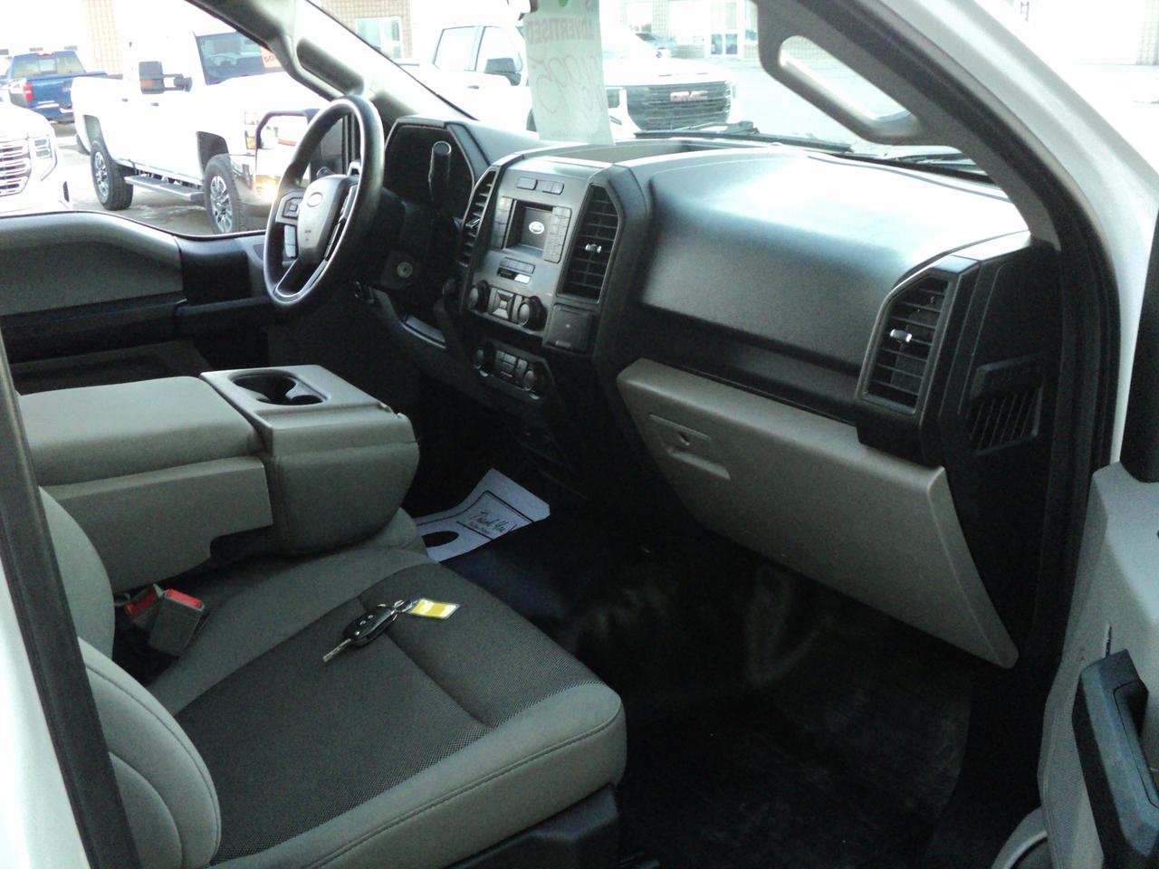 2019 Ford F-150 XL RegCab  4WD 3.3L6cylGas  6.5' BOX BackUpCam Photo