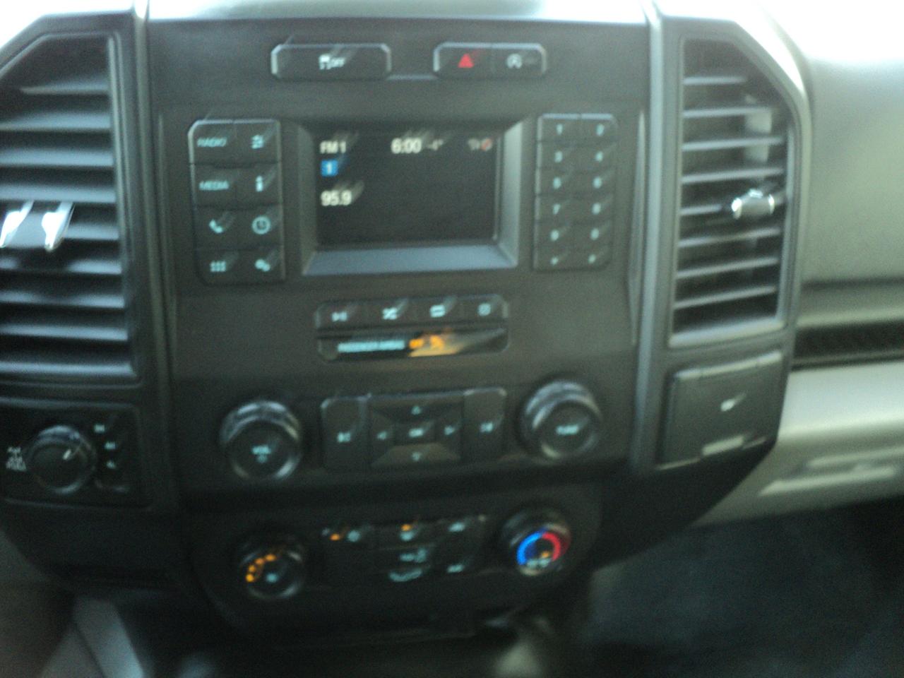 2019 Ford F-150 XL RegCab  4WD 3.3L6cylGas  6.5' BOX BackUpCam Photo