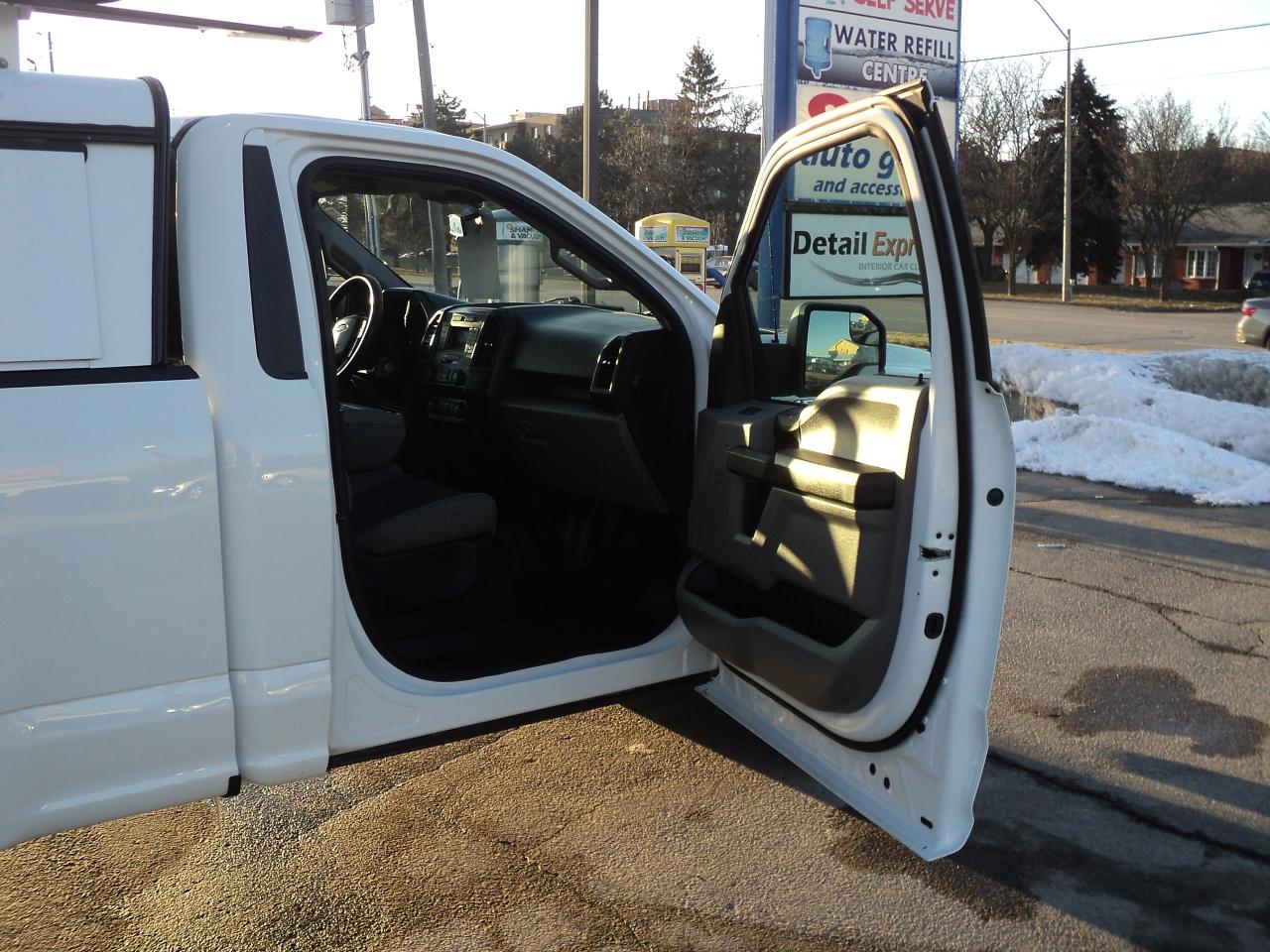2019 Ford F-150 XL RegCab  4WD 3.3L6cylGas  6.5' BOX BackUpCam Photo