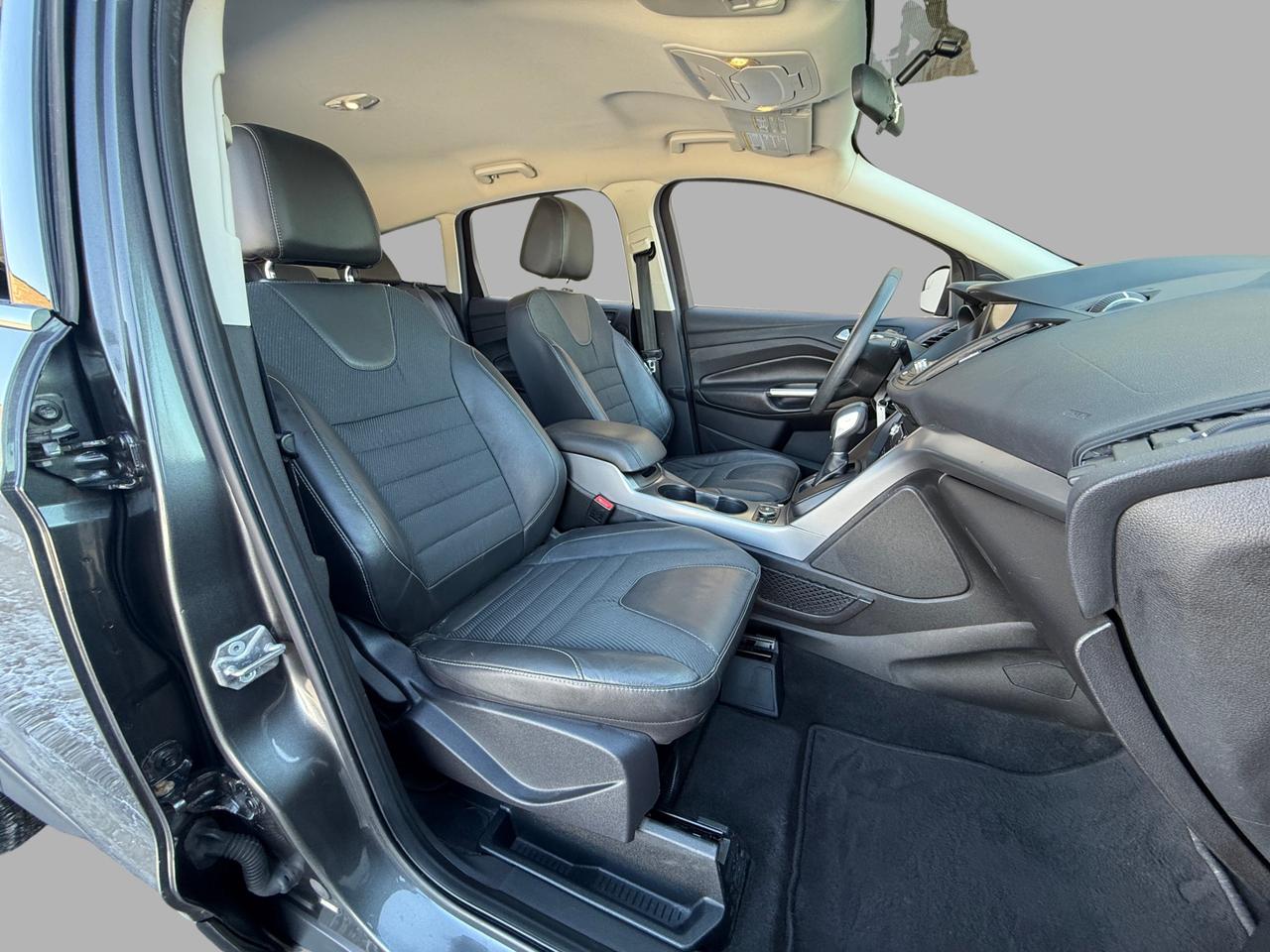 2015 Ford Escape SE Photo