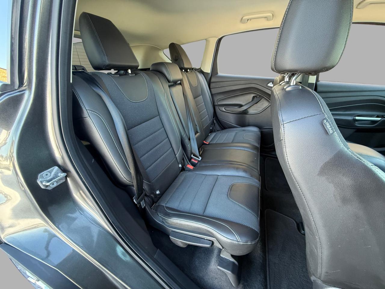 2015 Ford Escape SE Photo