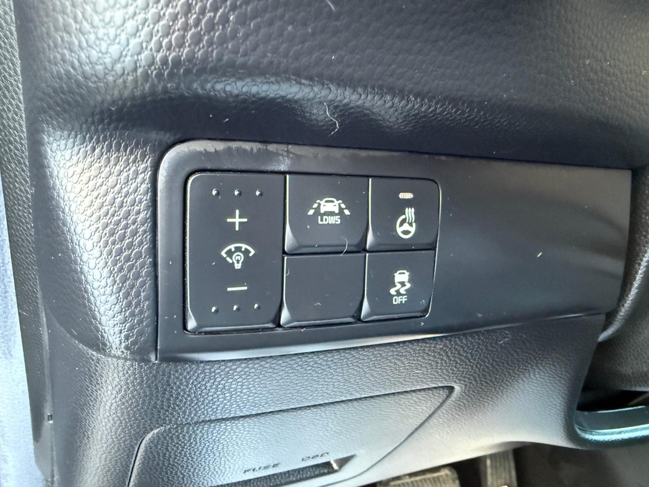 13684970.786860642