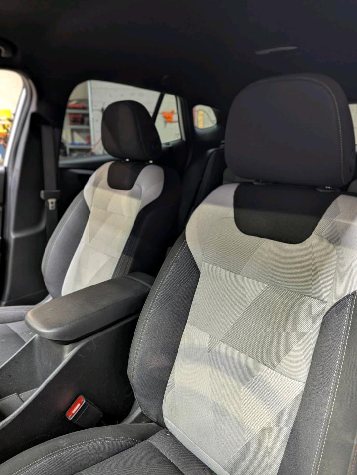 2024 Chevrolet Trax FWD 4dr 1RS Photo