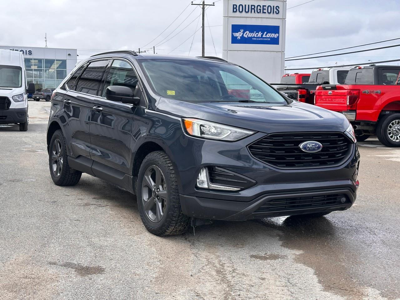 2022 Ford Edge SEL AWD Photo3