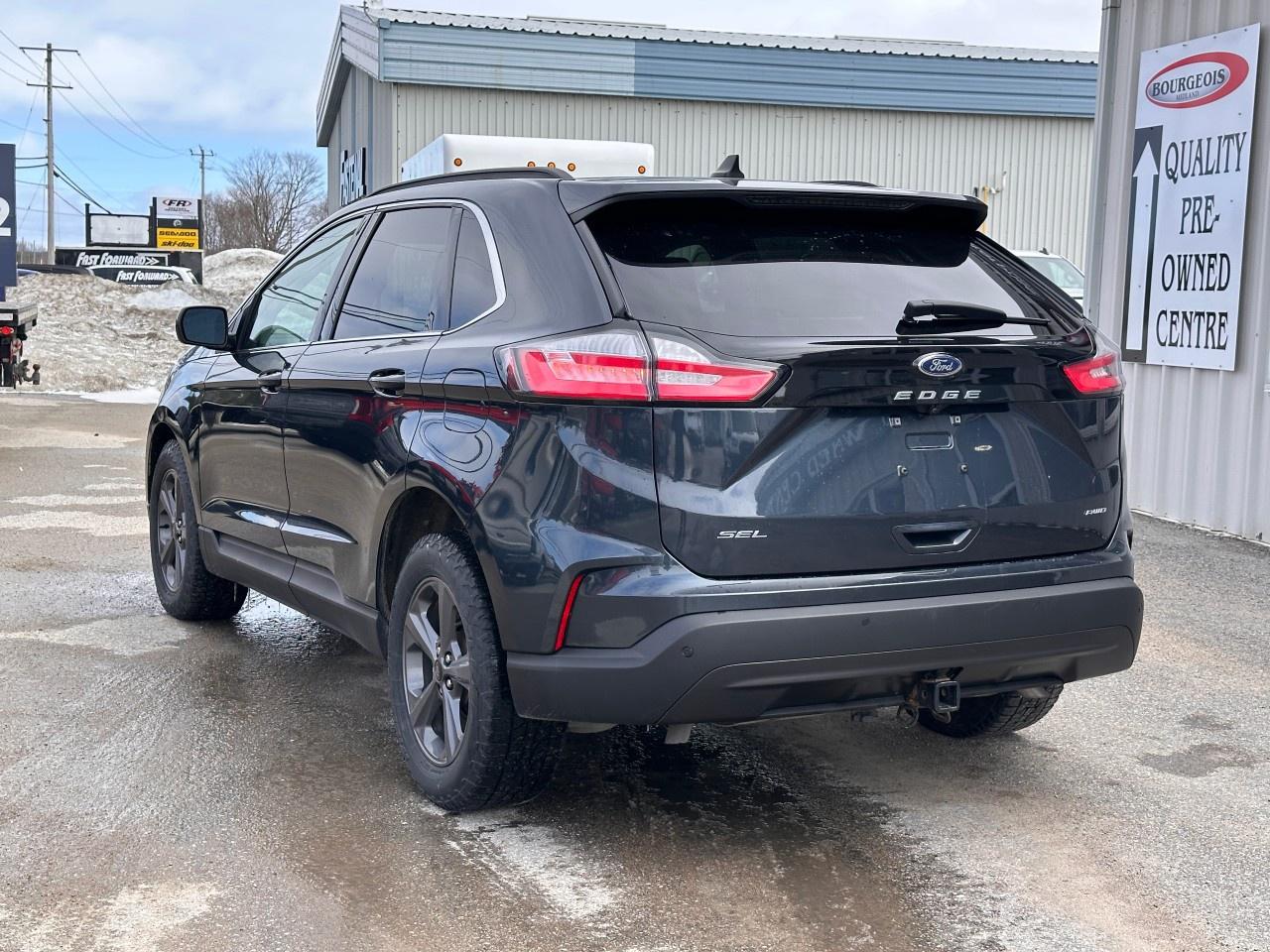 2022 Ford Edge SEL AWD Photo