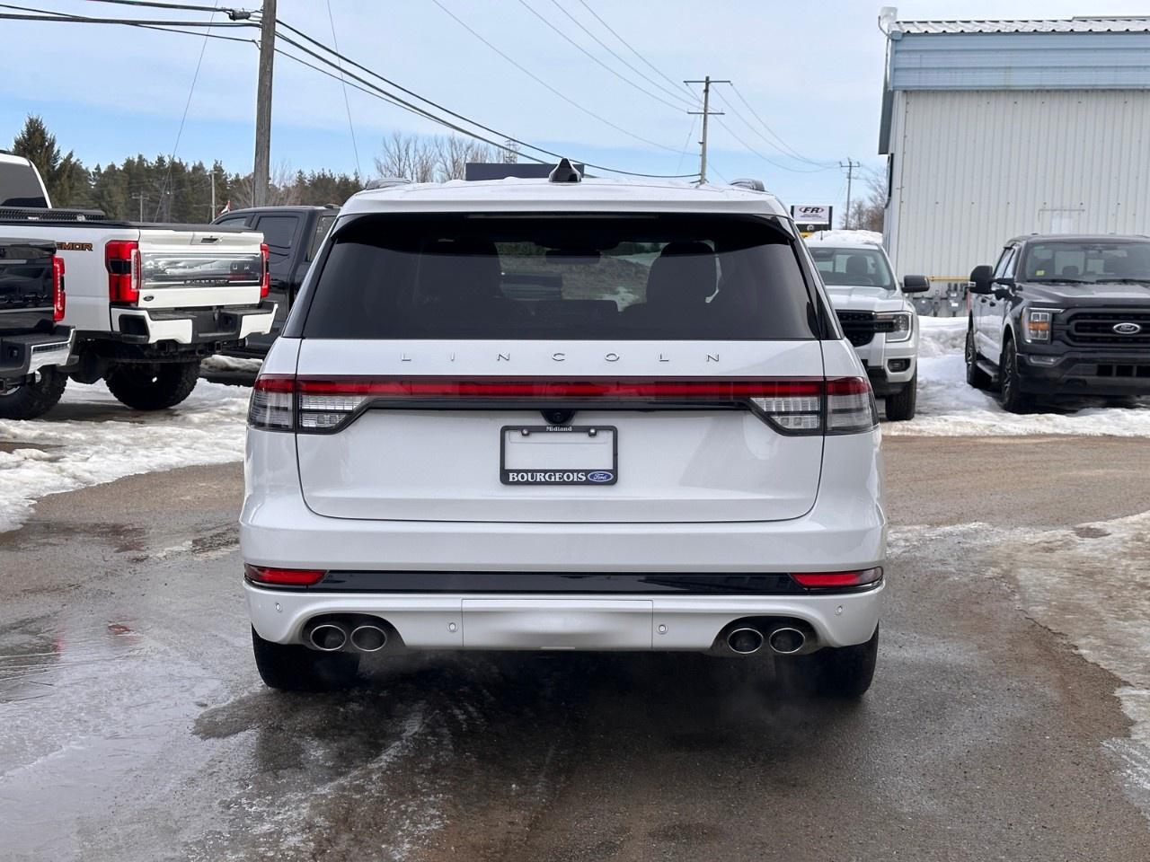 2025 Lincoln Aviator Reserve AWD Photo