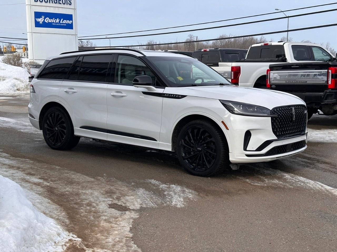2025 Lincoln Aviator Reserve AWD Photo4