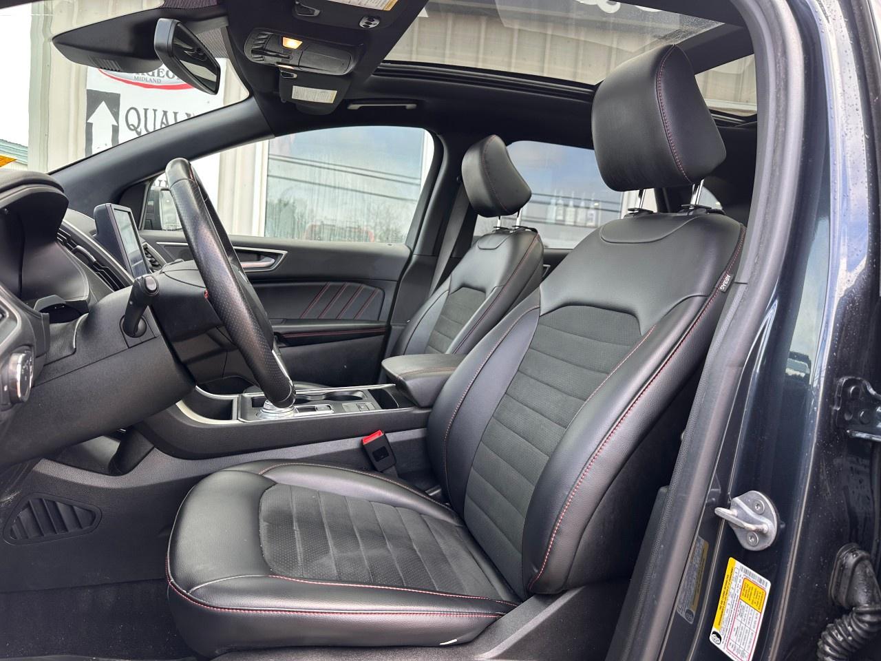 2022 Ford Edge ST Line AWD Photo