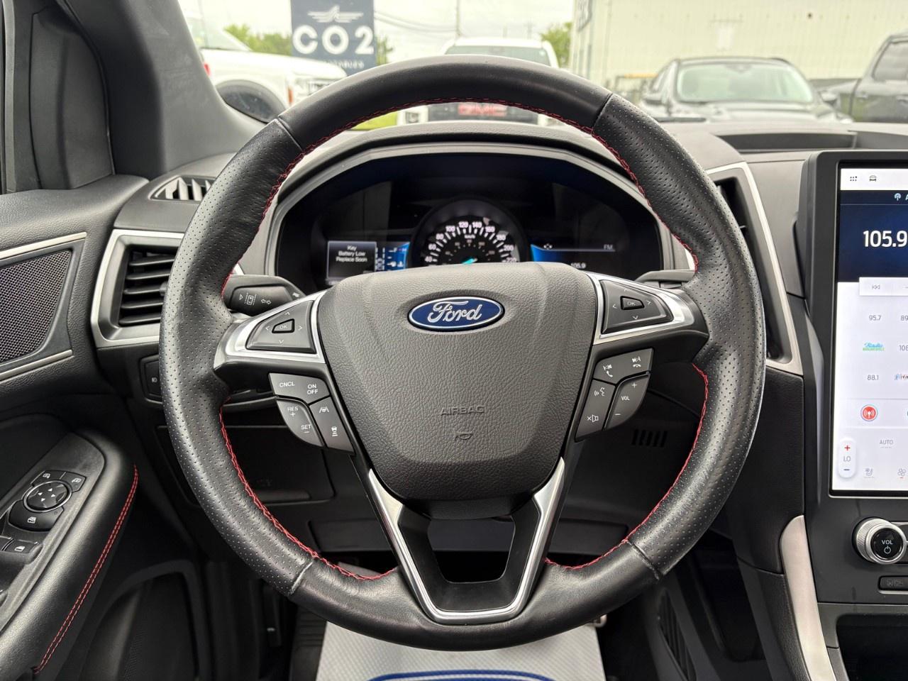 2022 Ford Edge ST Line AWD Photo