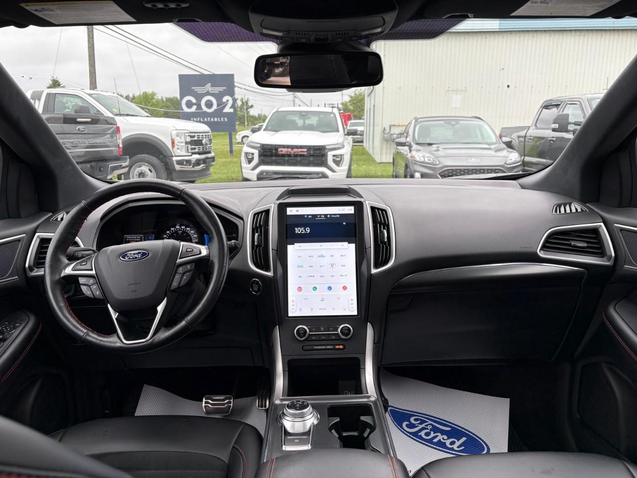 2022 Ford Edge ST Line AWD Photo