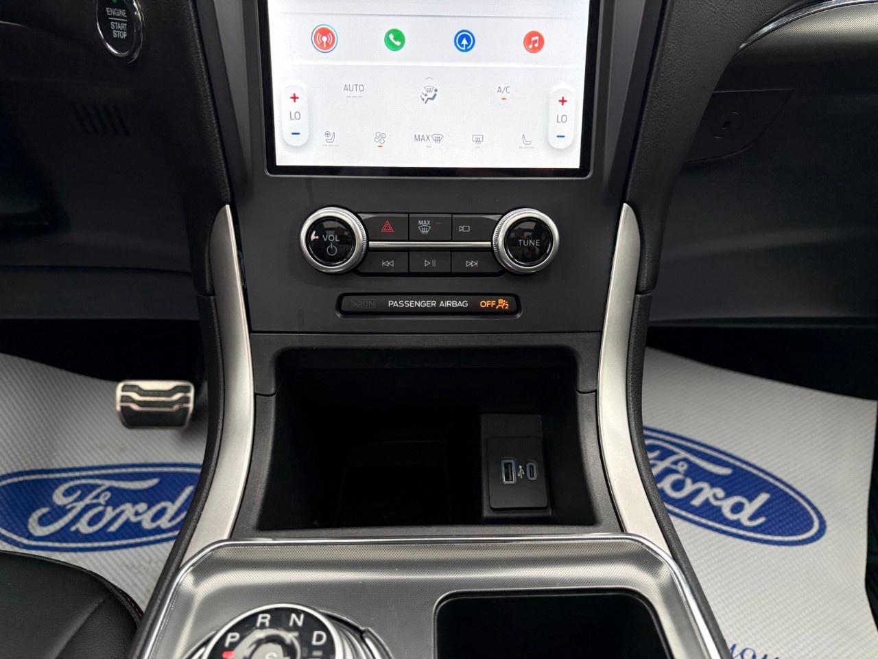 2022 Ford Edge ST Line AWD Photo