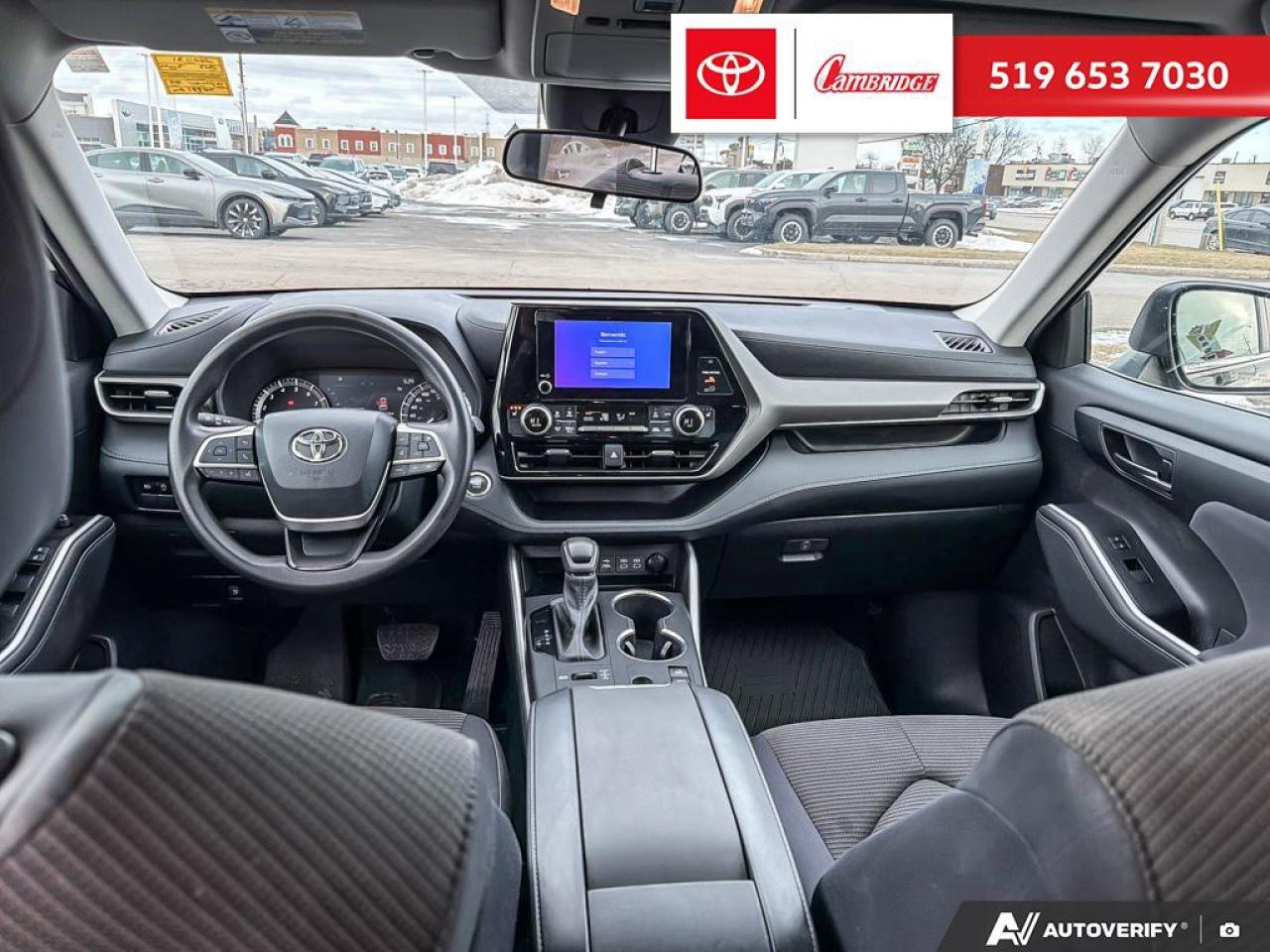 2023 Toyota Highlander LE Photo