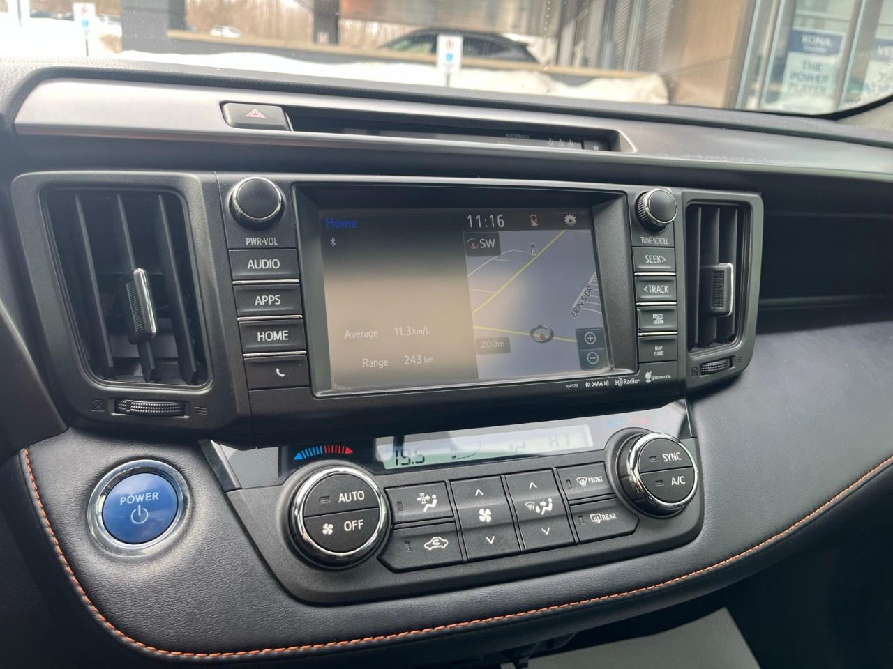 2018 Toyota RAV4 AWD Hybrid SE Photo