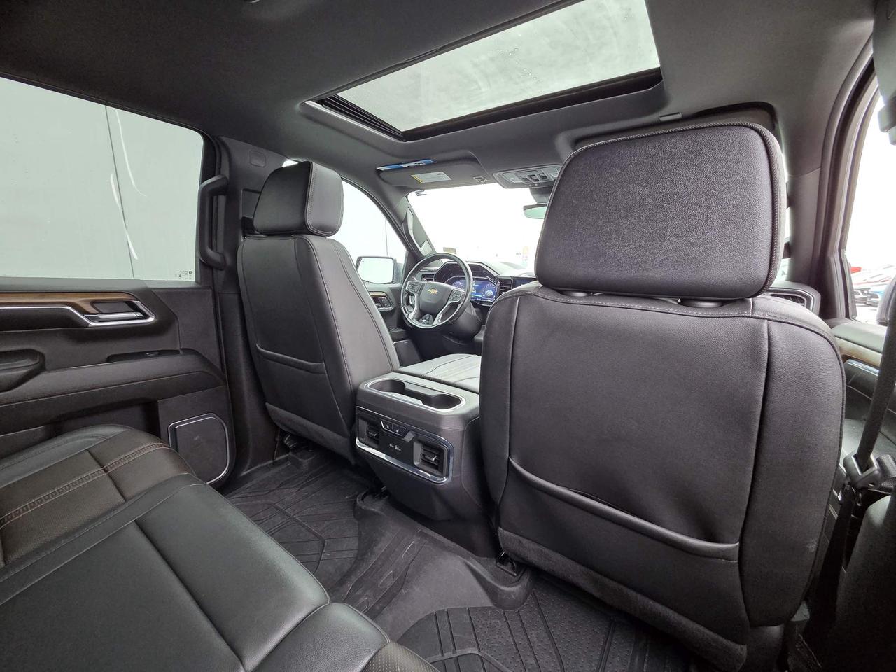2024 Chevrolet Silverado 1500 High Country One Owner | Sunroof | Tech Package | 22" Wheels Photo