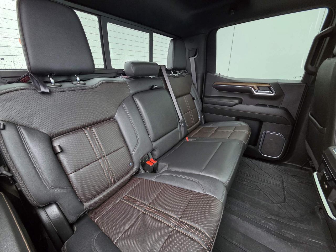 2024 Chevrolet Silverado 1500 High Country One Owner | Sunroof | Tech Package | 22" Wheels Photo