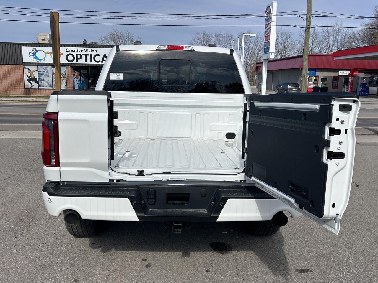 2026 Ford F-150 LARIAT 4WD SUPERCREW 5.5' BOX 502A Photo4