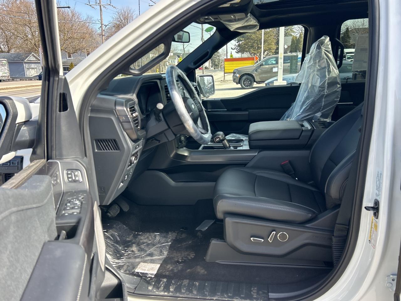 2026 Ford F-150 LARIAT 4WD SUPERCREW 5.5' BOX 502A Photo