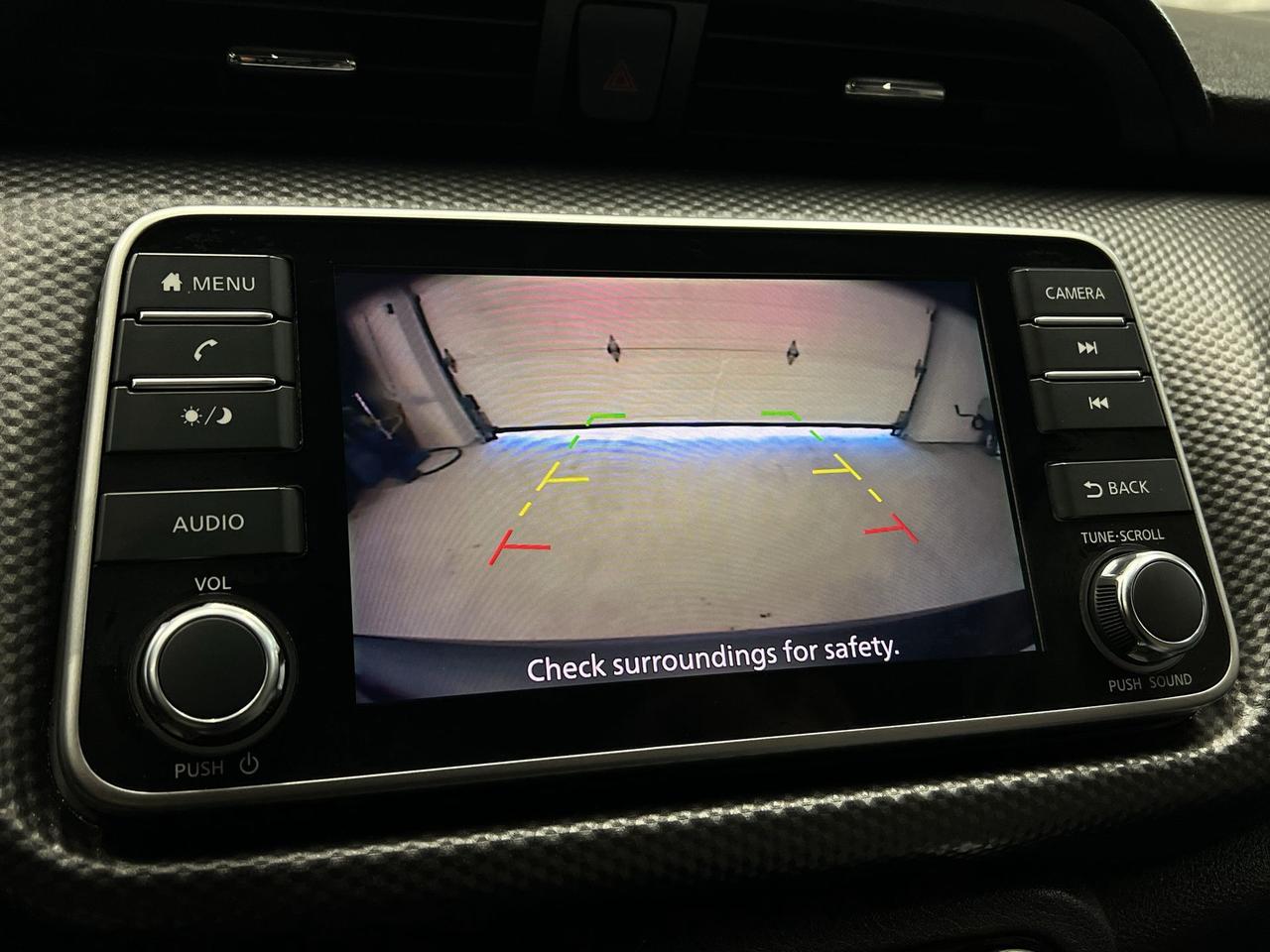 2018 Nissan Kicks SV | HTD SEATS | CARPLAY | 17IN ALLOYS | REAR CAM Photo