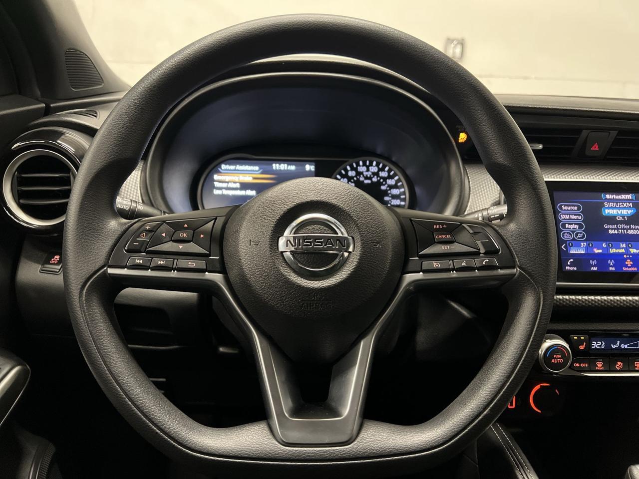 2018 Nissan Kicks SV | HTD SEATS | CARPLAY | 17IN ALLOYS | REAR CAM Photo