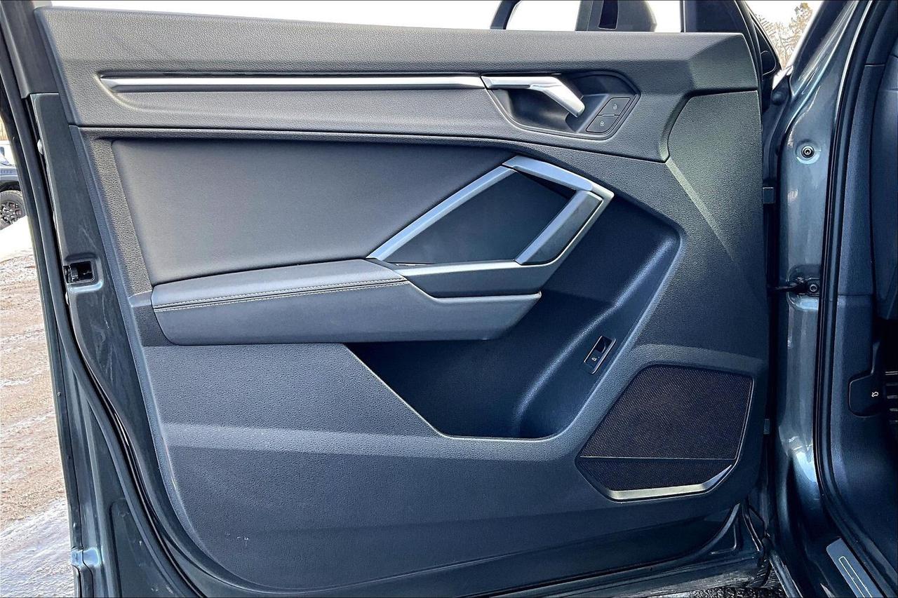 2020 Audi Q3 Progressiv S Line Sport | Panoroof | AWD Photo
