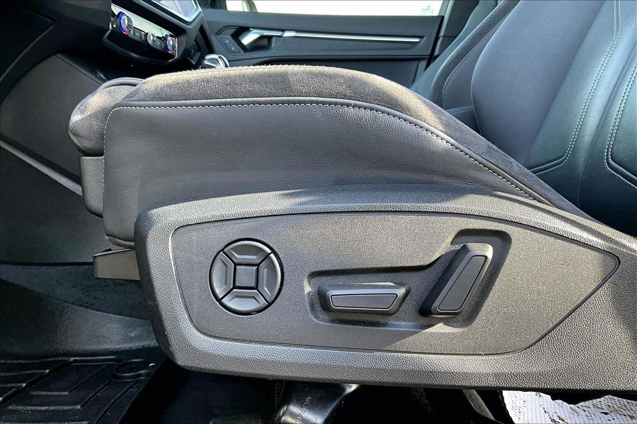2020 Audi Q3 Progressiv S Line Sport | Panoroof | AWD Photo