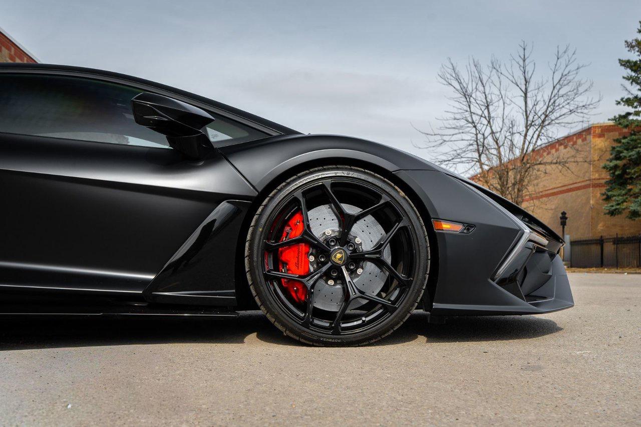 2024 Lamborghini Revuelto HPEV Photo