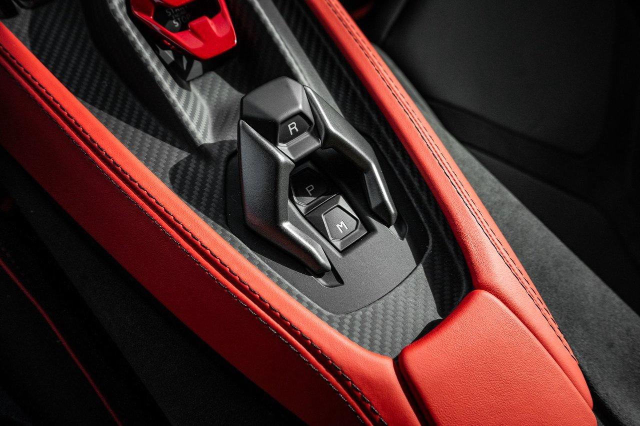 2024 Lamborghini Revuelto HPEV Photo