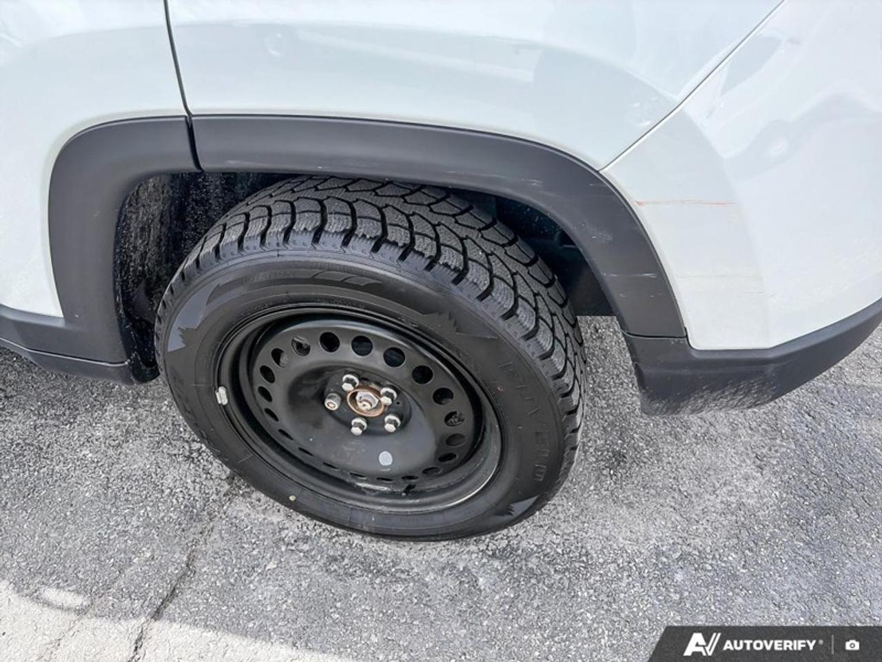 2024 Jeep Compass Trailhawk  TRAILHAWK, AWD, SUNROOF Photo