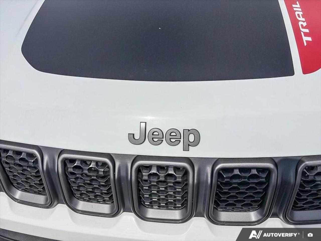 2024 Jeep Compass Trailhawk  TRAILHAWK, AWD, SUNROOF Photo