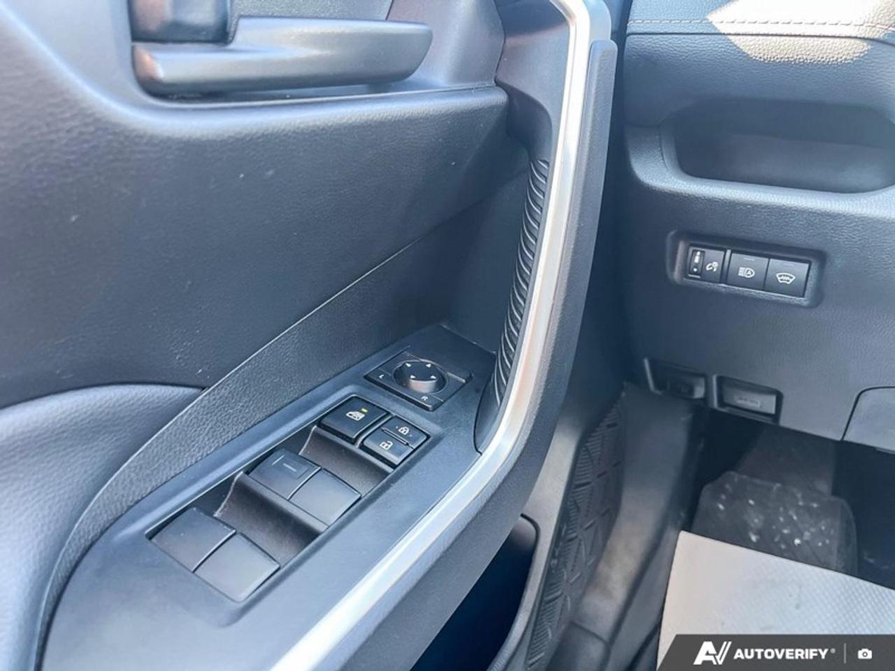 2024 Toyota RAV4 LE  LE, AWD, CERTIFIED Photo