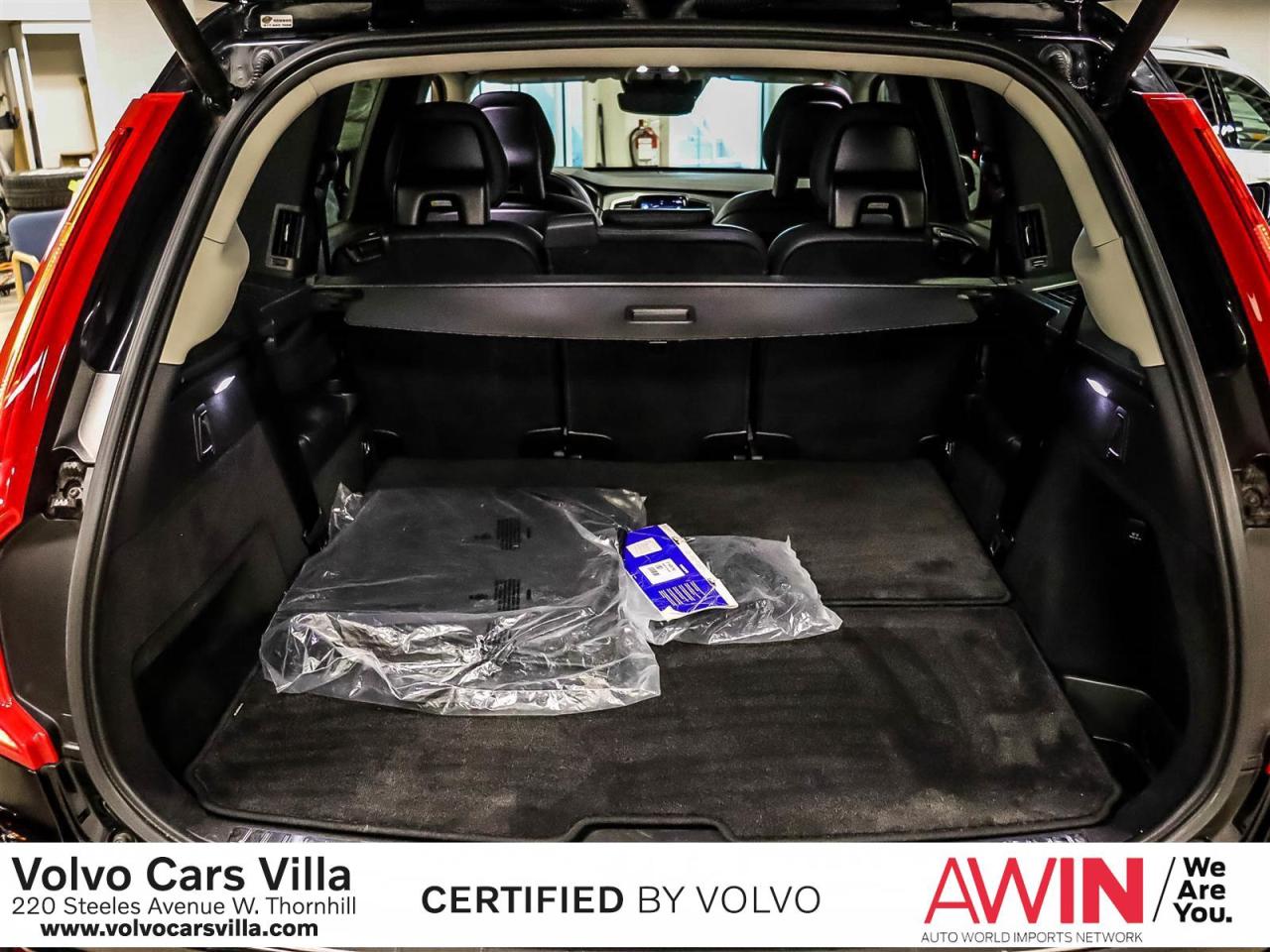 2022 Volvo XC90 T6 AWD Momentum (7-Seat) Photo