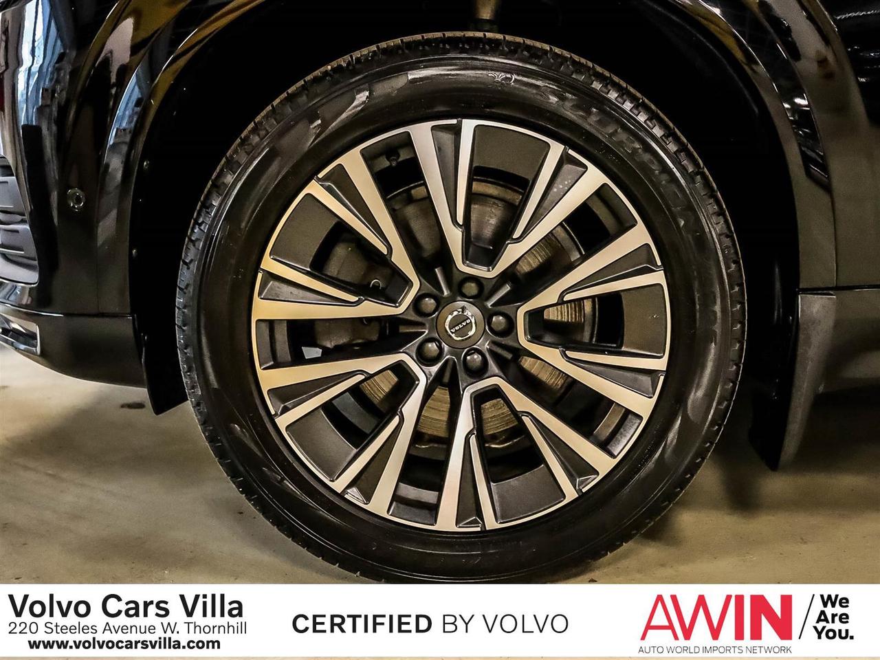 2022 Volvo XC90 T6 AWD Momentum (7-Seat) Photo