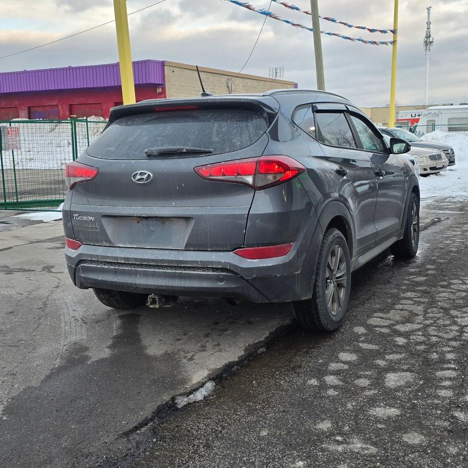 2016 Hyundai Tucson FWD 4dr 2.0L Premium Photo4