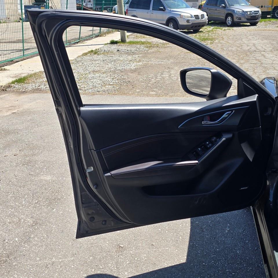 2018 Mazda Mazda3 Sport GT Auto Photo