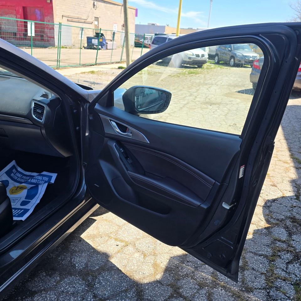 2018 Mazda Mazda3 Sport GT Auto Photo