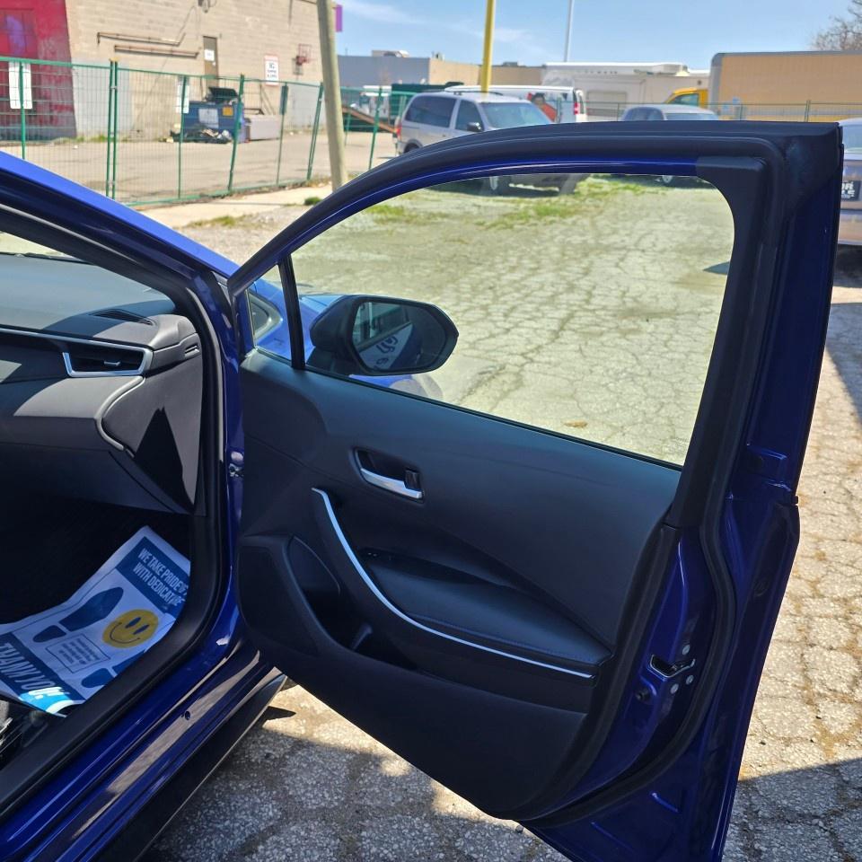 2020 Toyota Corolla SE CVT Photo
