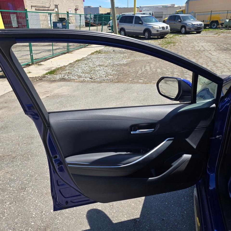 2020 Toyota Corolla SE CVT Photo