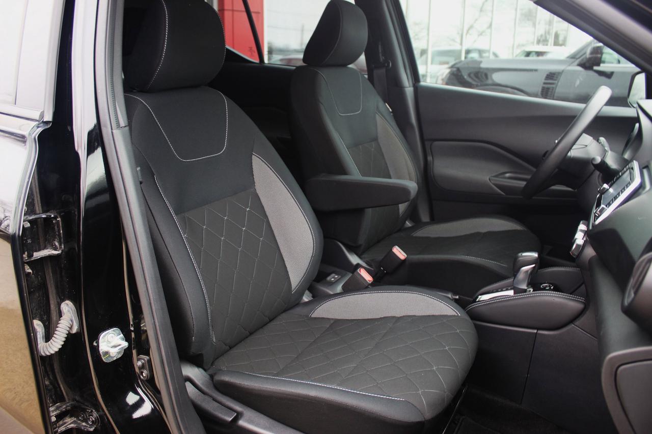 2019 Nissan Kicks 1-owner, Low kilo, Dealer Serviced Photo