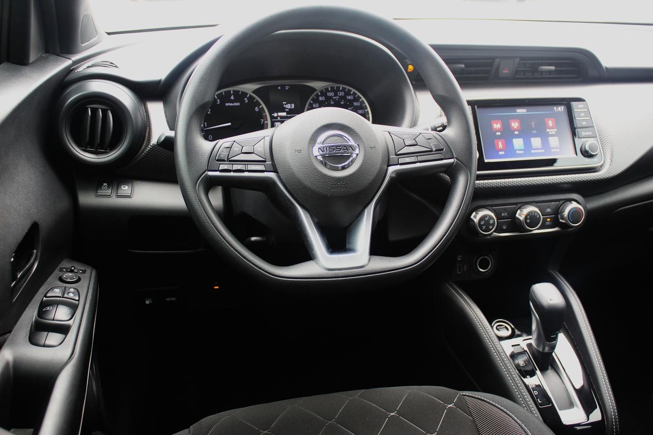 2019 Nissan Kicks 1-owner, Low kilo, Dealer Serviced Photo