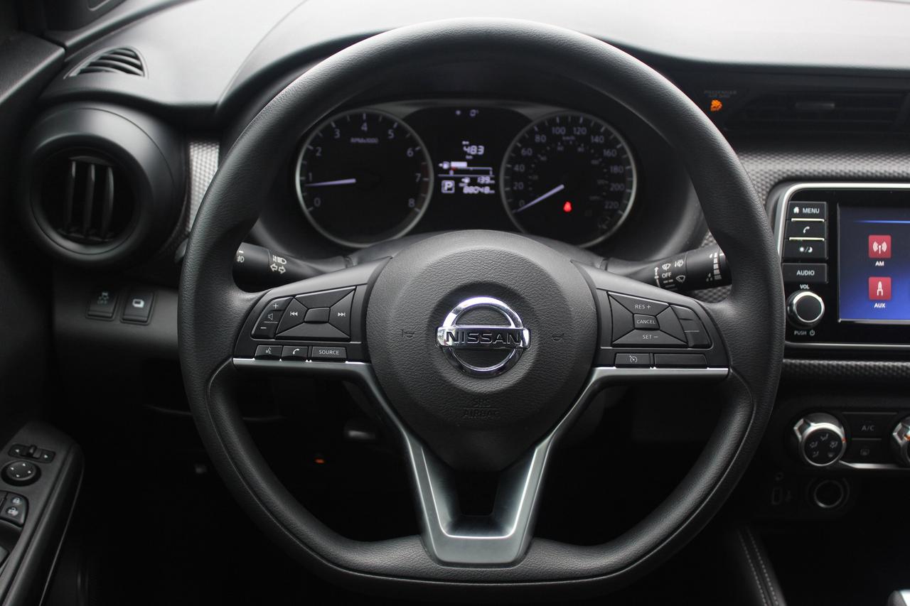 2019 Nissan Kicks 1-owner, Low kilo, Dealer Serviced Photo