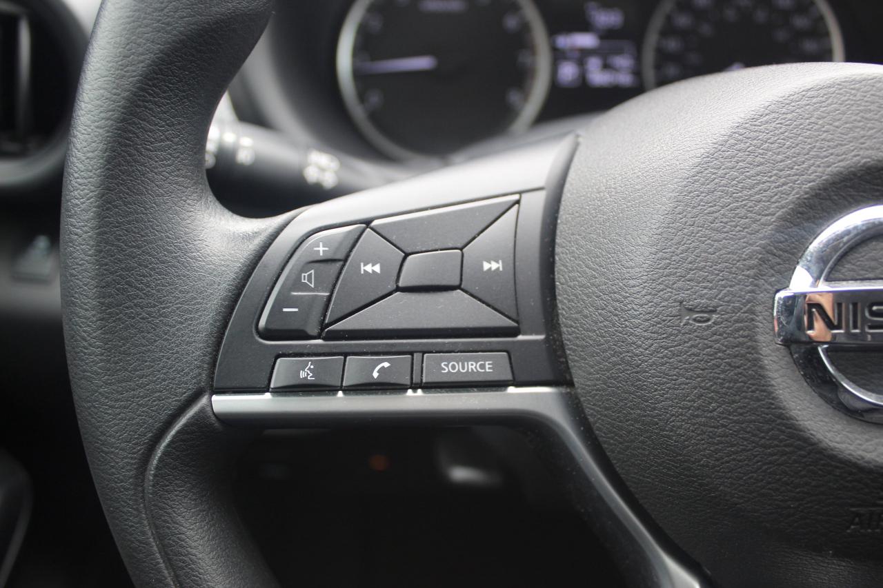 2019 Nissan Kicks 1-owner, Low kilo, Dealer Serviced Photo