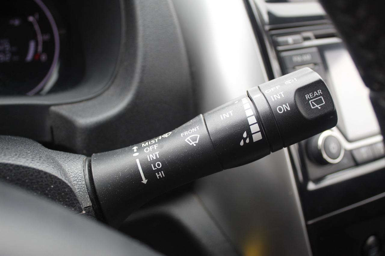 2018 Nissan Versa Note 1-owner, Full Service History Photo