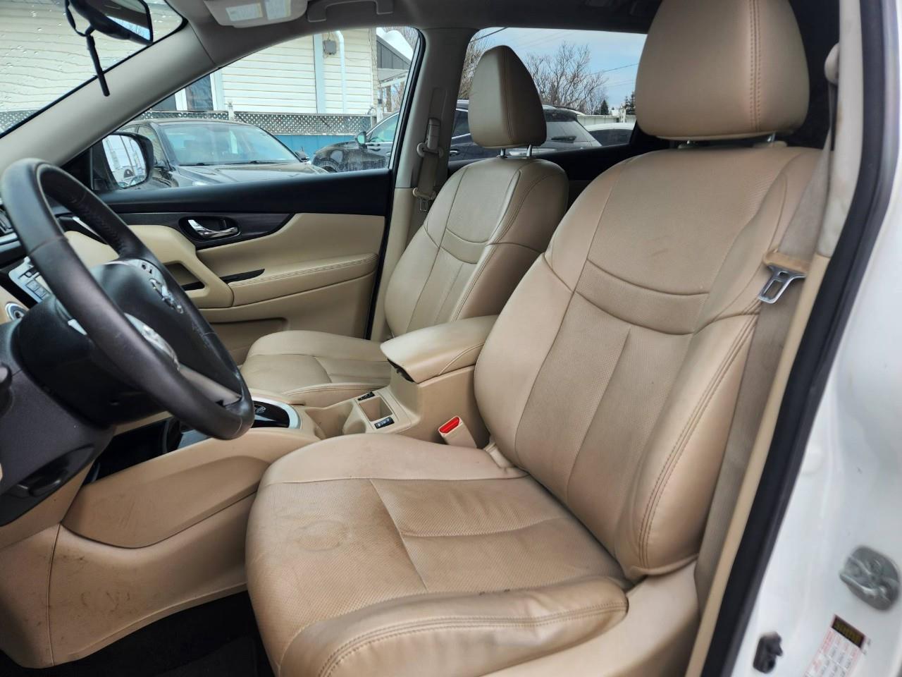 2016 Nissan Rogue SL Premium (CVT) 4dr All-Wheel Drive Photo